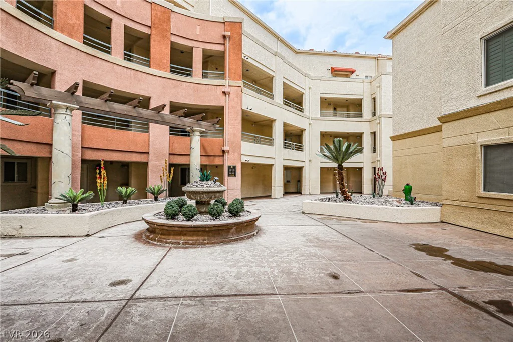 210 Flamingo, Las Vegas, NV 89169