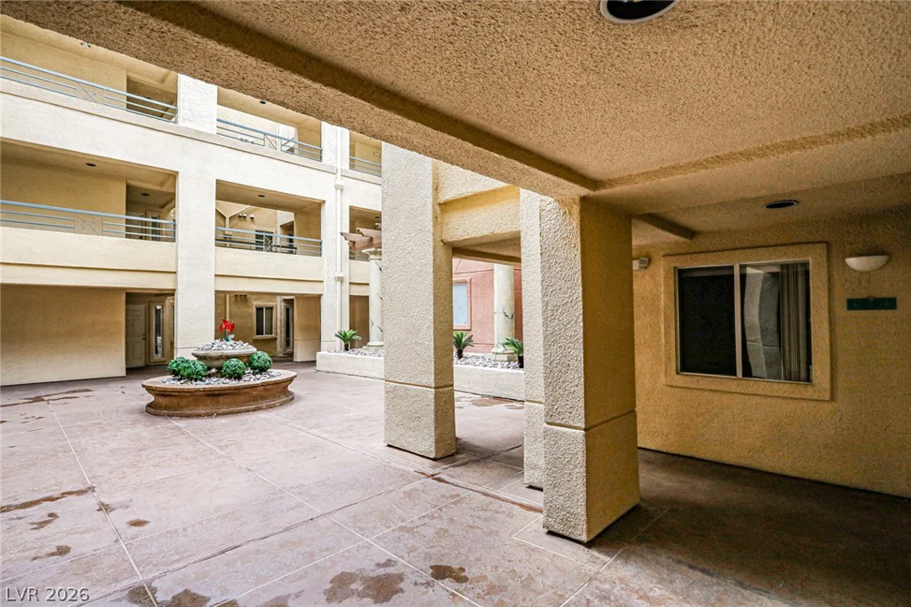 210 Flamingo, Las Vegas, NV 89169