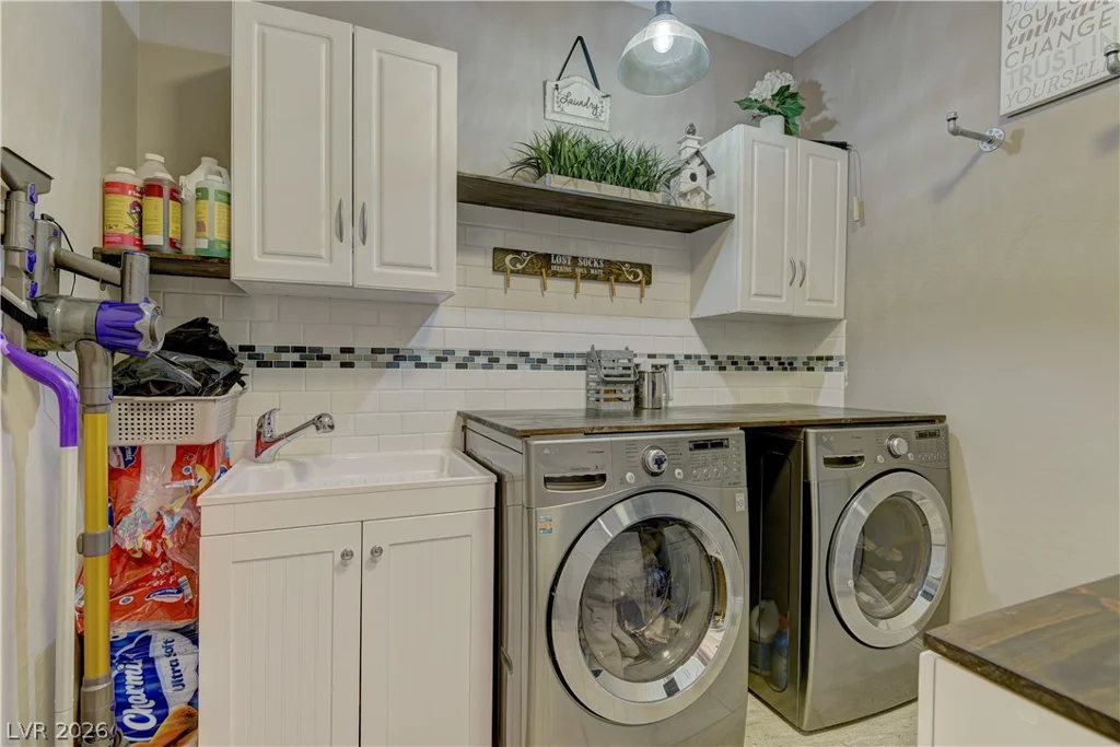 7136 Avana, Las Vegas, NV 89113
