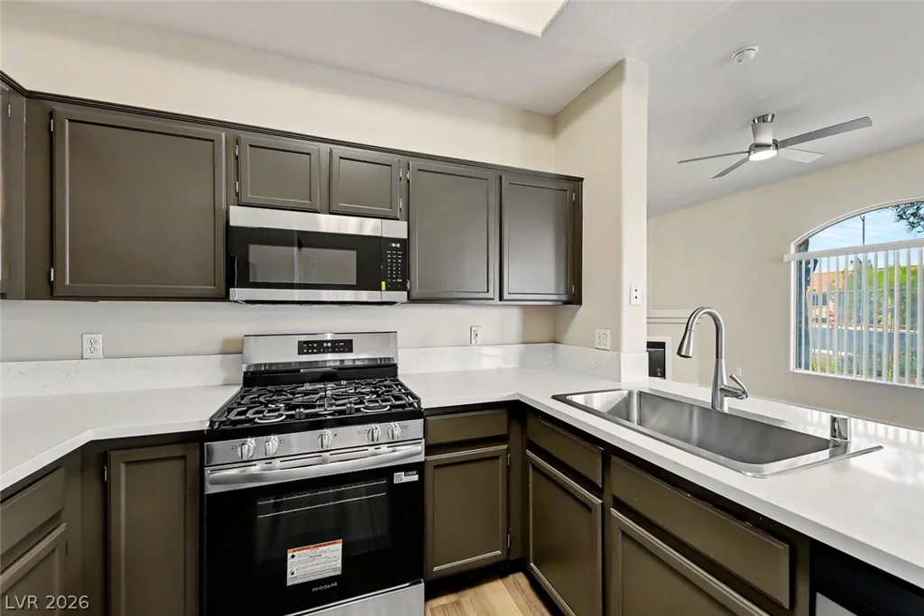 700 Carnegie, Henderson, NV 89052