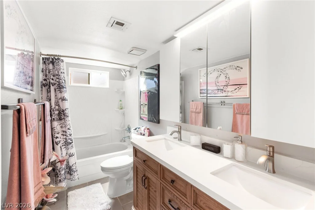 7733 Parakeet, Las Vegas, NV 89145