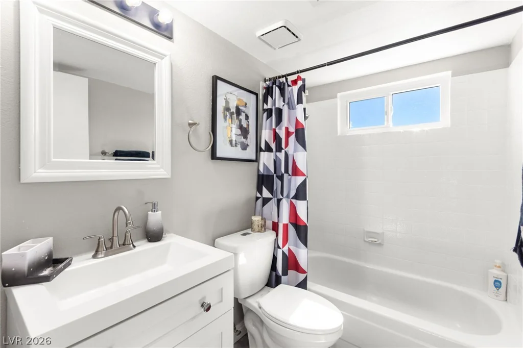 7733 Parakeet, Las Vegas, NV 89145