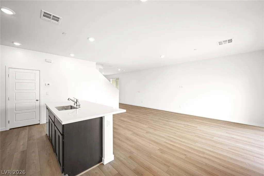 8161 Gusty Brook, Las Vegas, NV 89113