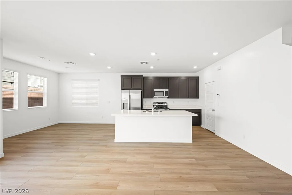 8161 Gusty Brook, Las Vegas, NV 89113