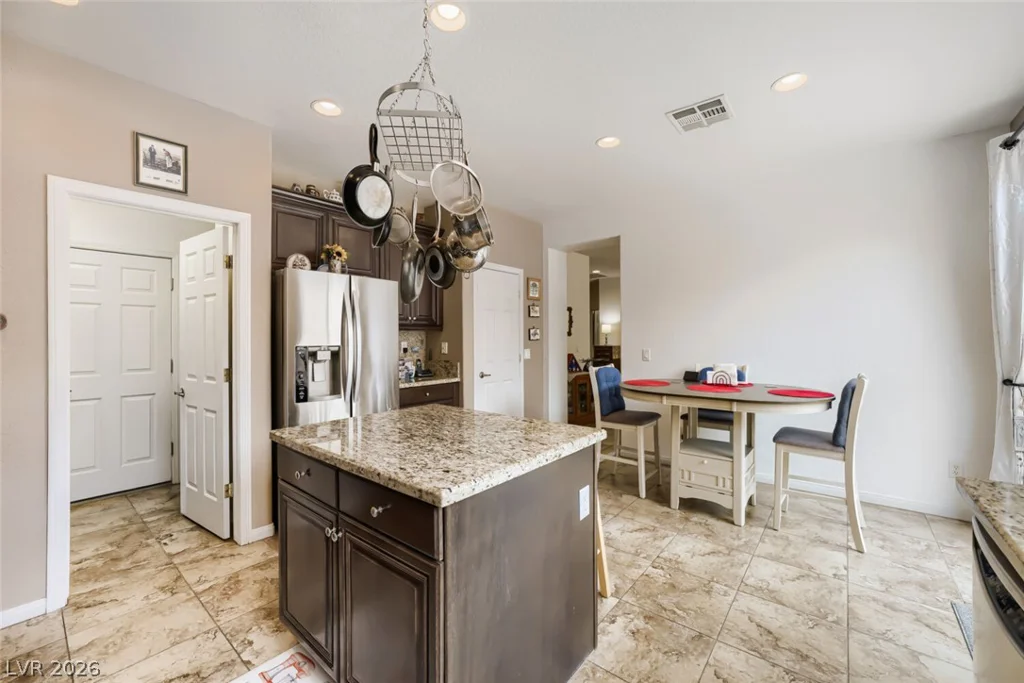 6811 Pleasantville, Las Vegas, NV 89149