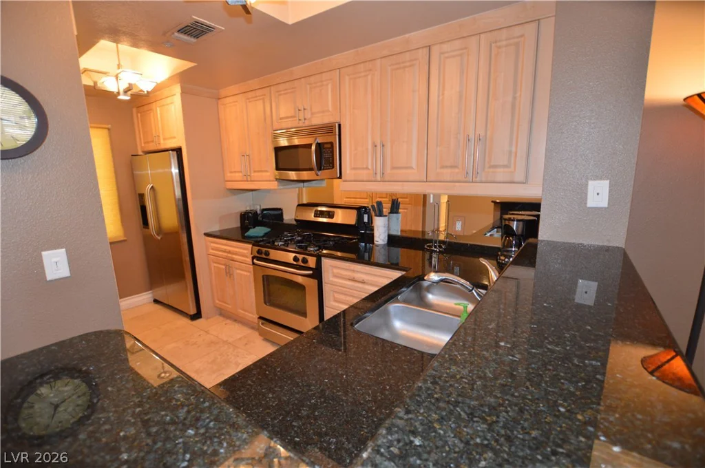 260 Flamingo, Las Vegas, NV 89169
