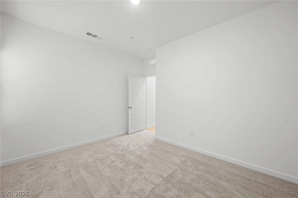 9951 Kimura Hills, Las Vegas, NV 89129
