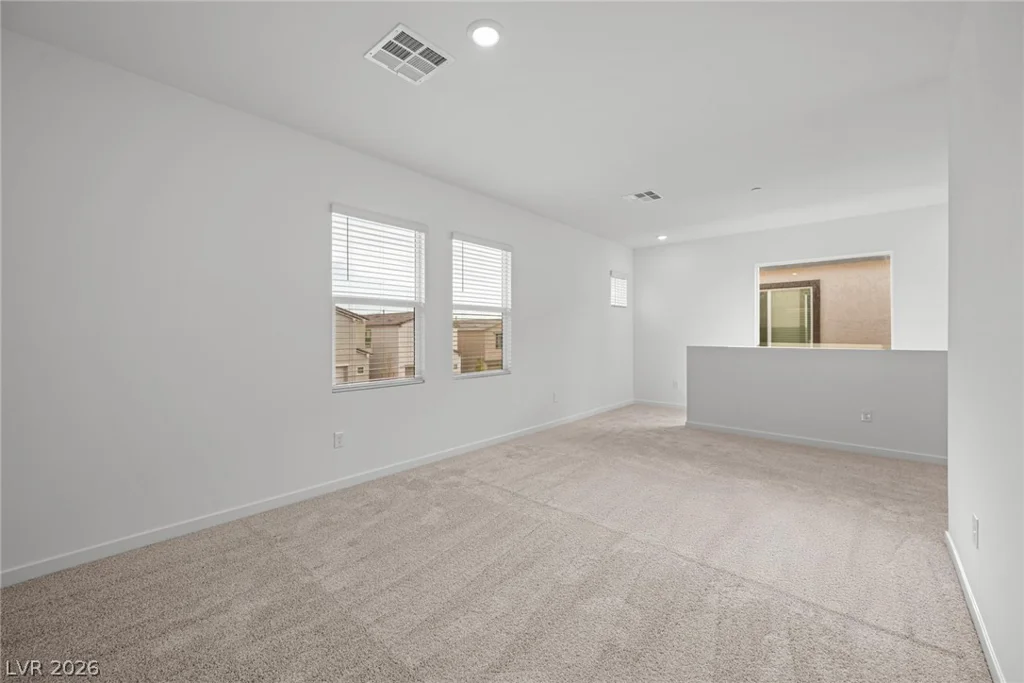 9951 Kimura Hills, Las Vegas, NV 89129