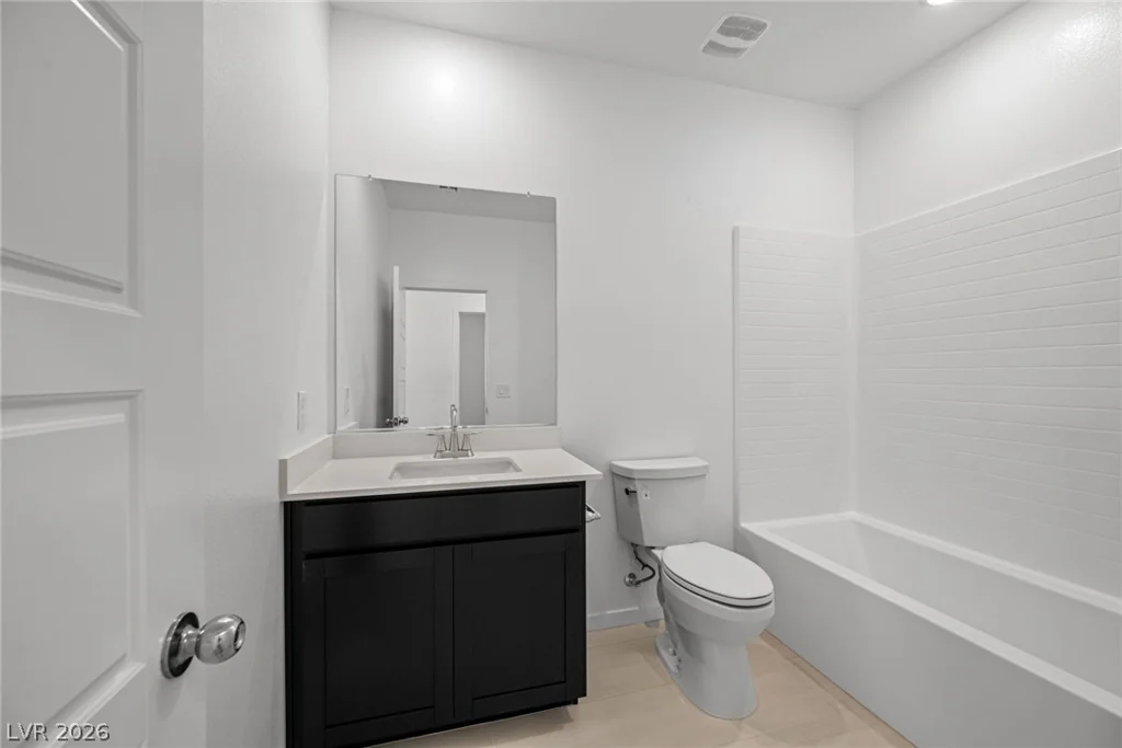 9951 Kimura Hills, Las Vegas, NV 89129