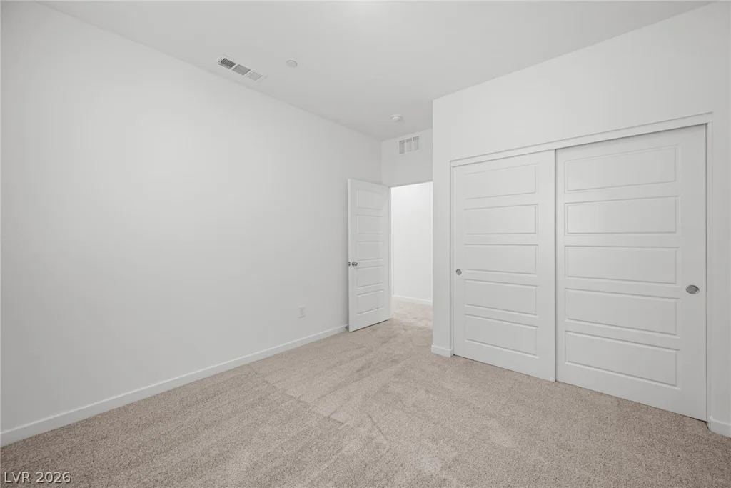 9951 Kimura Hills, Las Vegas, NV 89129