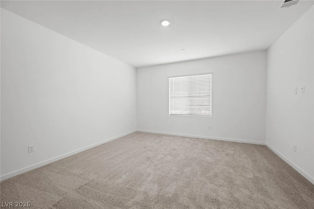 9951 Kimura Hills, Las Vegas, NV 89129