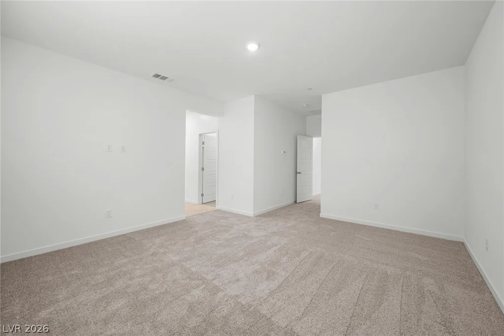 9951 Kimura Hills, Las Vegas, NV 89129