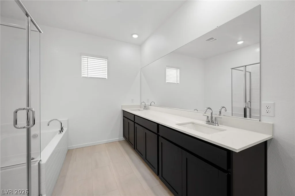 9951 Kimura Hills, Las Vegas, NV 89129