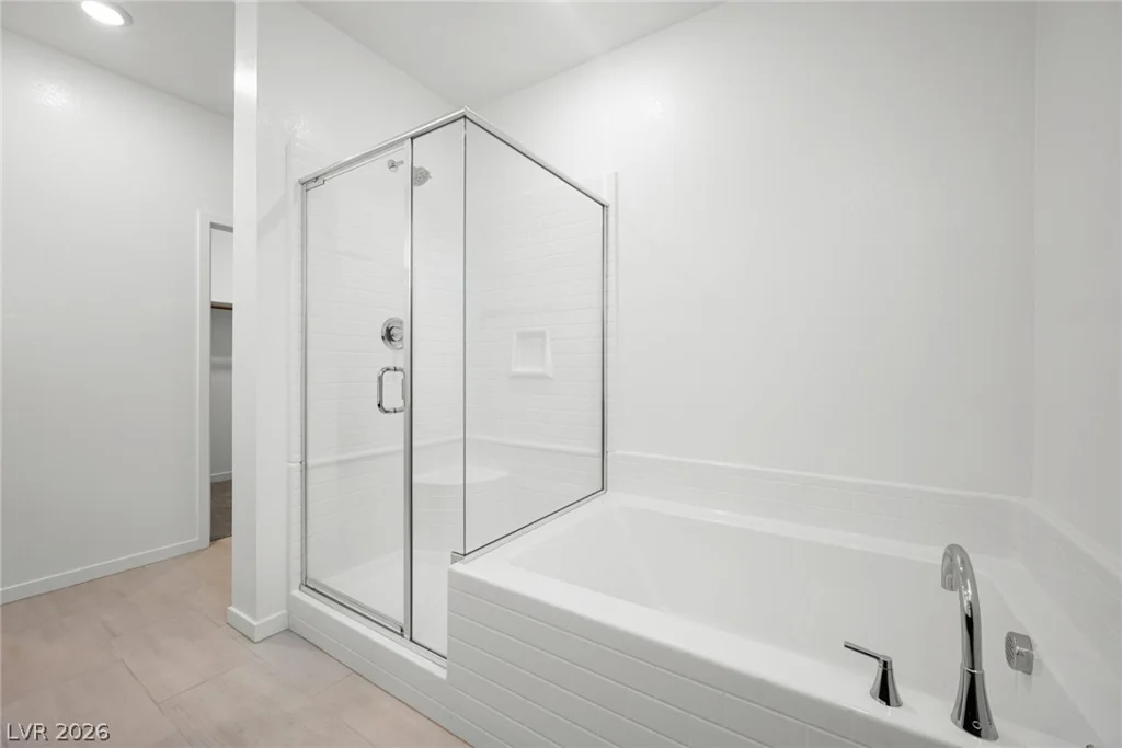 9951 Kimura Hills, Las Vegas, NV 89129