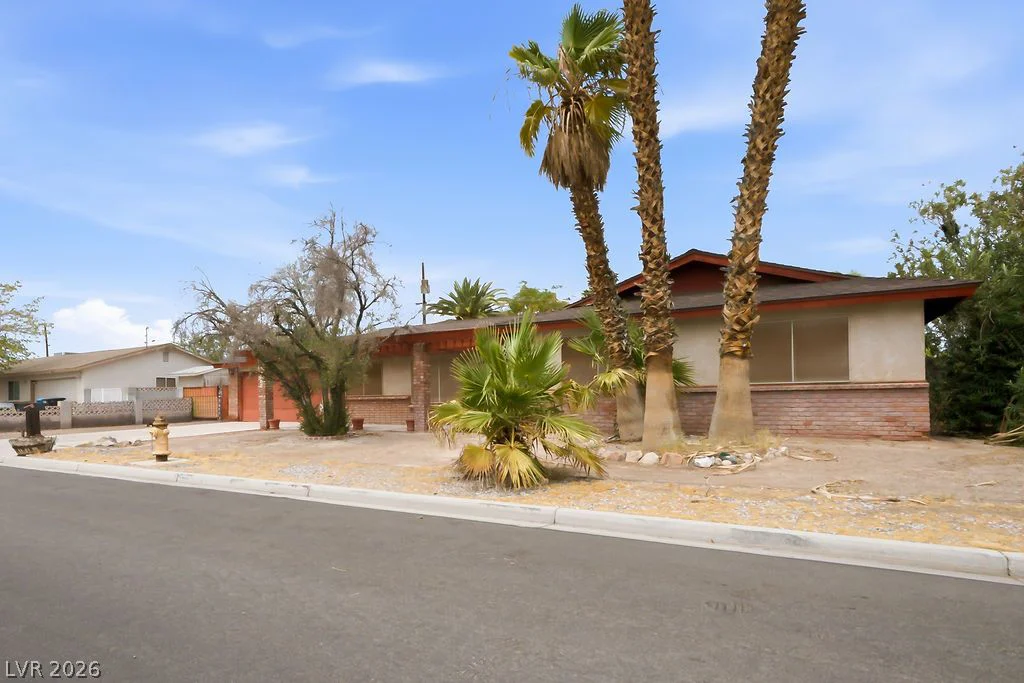 4548 Cleveland, Las Vegas, NV 89104