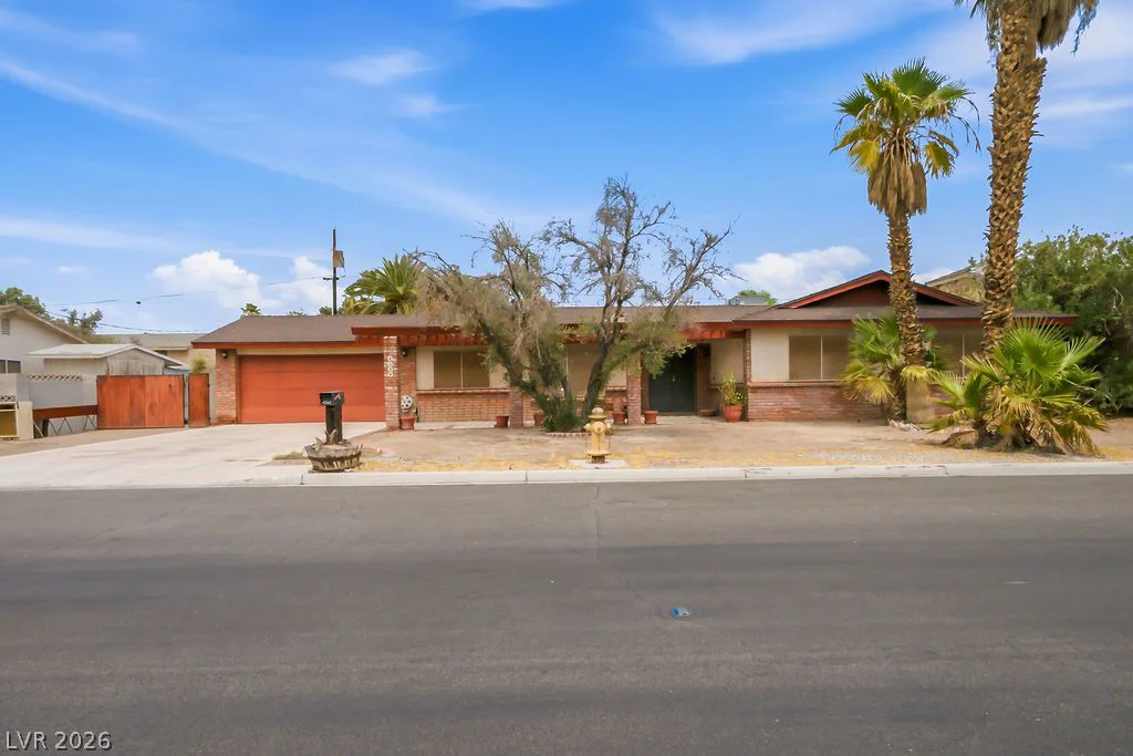 4548 Cleveland, Las Vegas, NV 89104