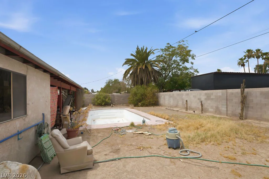 4548 Cleveland, Las Vegas, NV 89104