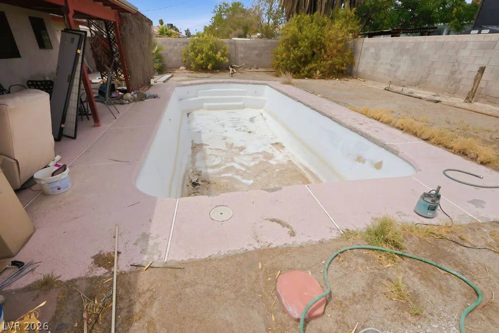 4548 Cleveland, Las Vegas, NV 89104