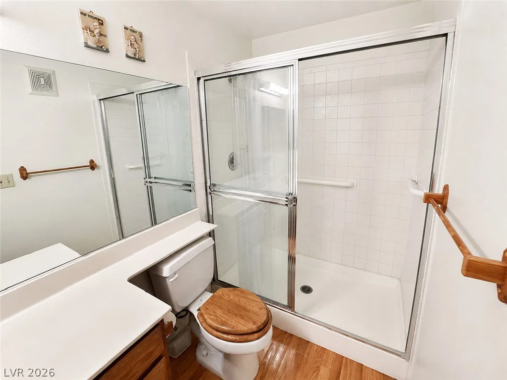 1375 Hacienda, Las Vegas, NV 89119