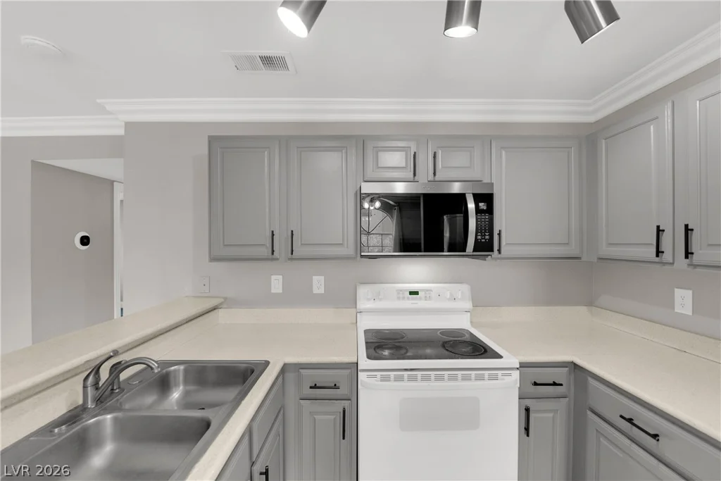 4050 Pacific Harbors, Las Vegas, NV 89121