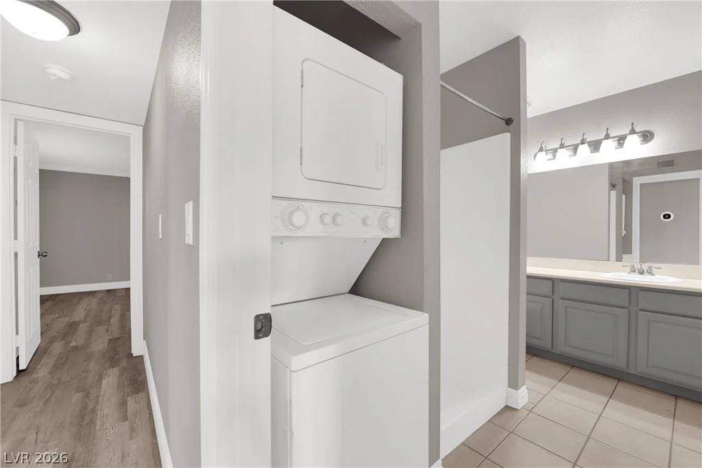 4050 Pacific Harbors, Las Vegas, NV 89121