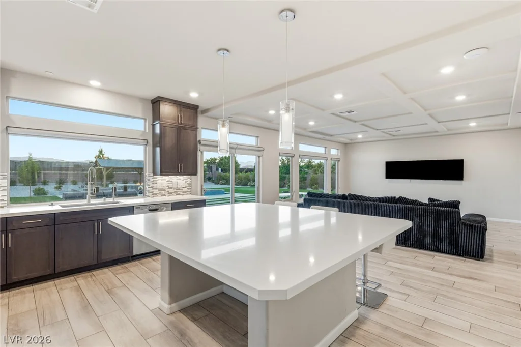 8727 Twisted Vine, Las Vegas, NV 89139