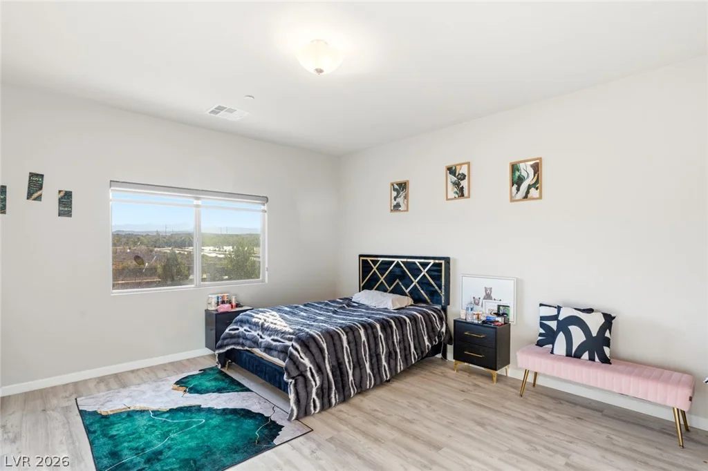 8727 Twisted Vine, Las Vegas, NV 89139