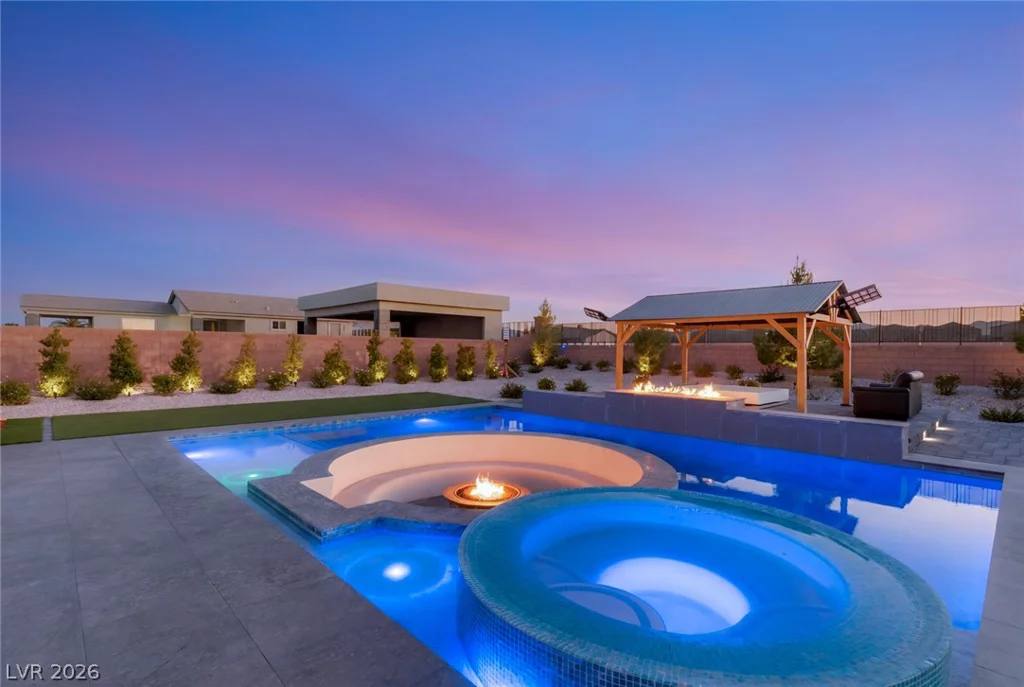 8727 Twisted Vine, Las Vegas, NV 89139