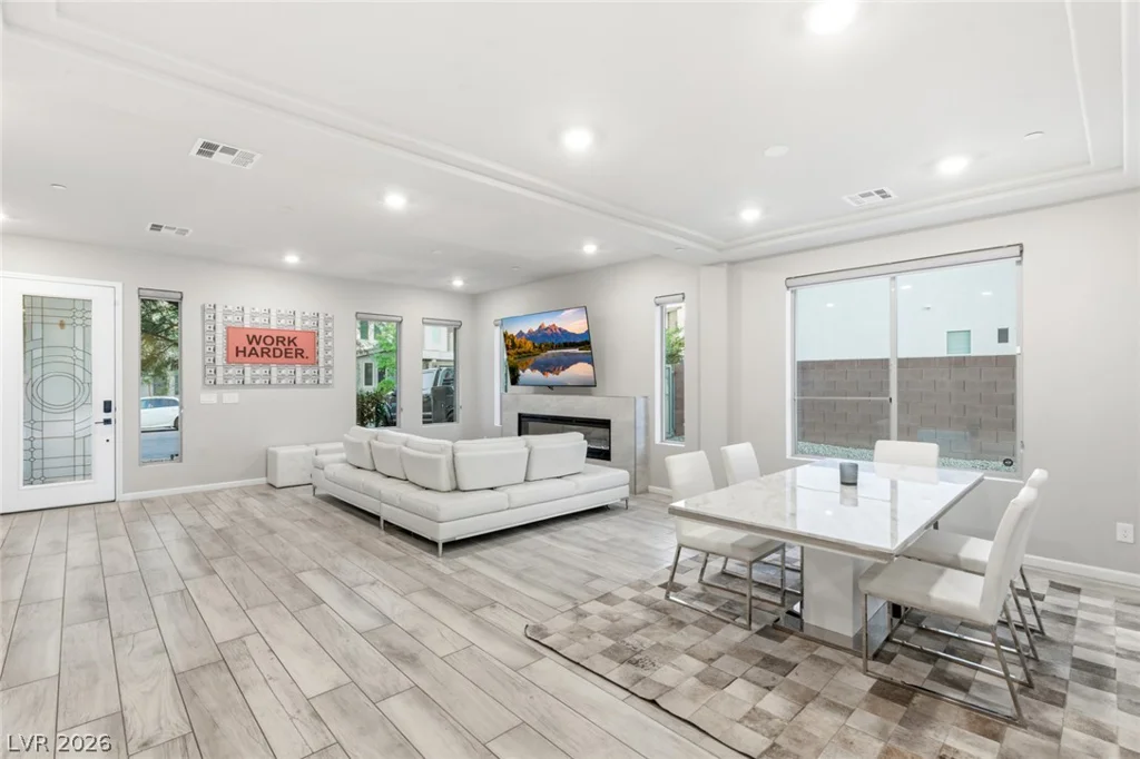 8727 Twisted Vine, Las Vegas, NV 89139