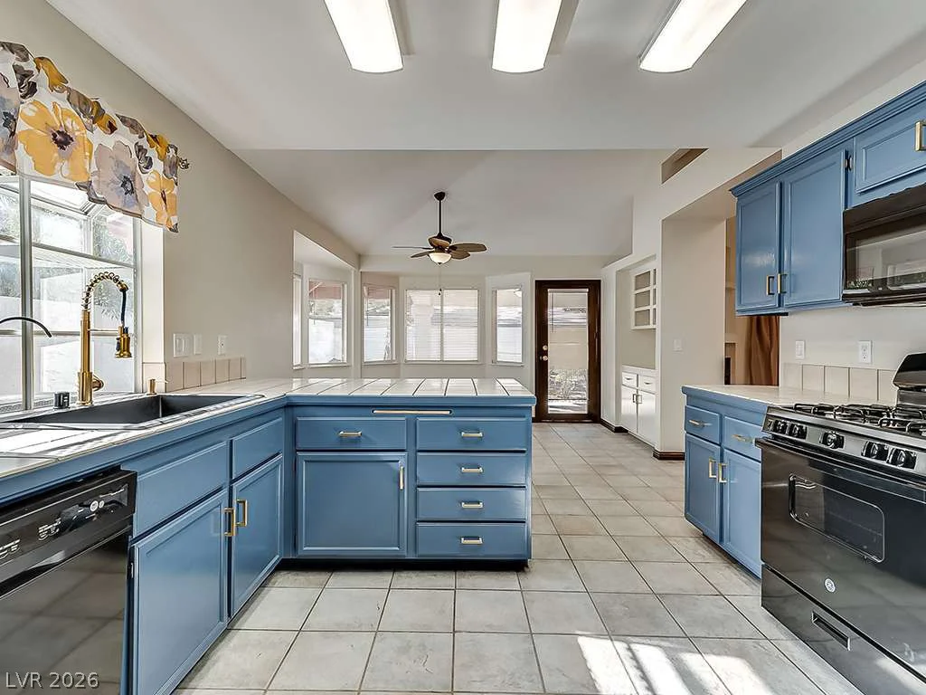 69 Chesney, Henderson, NV 89074