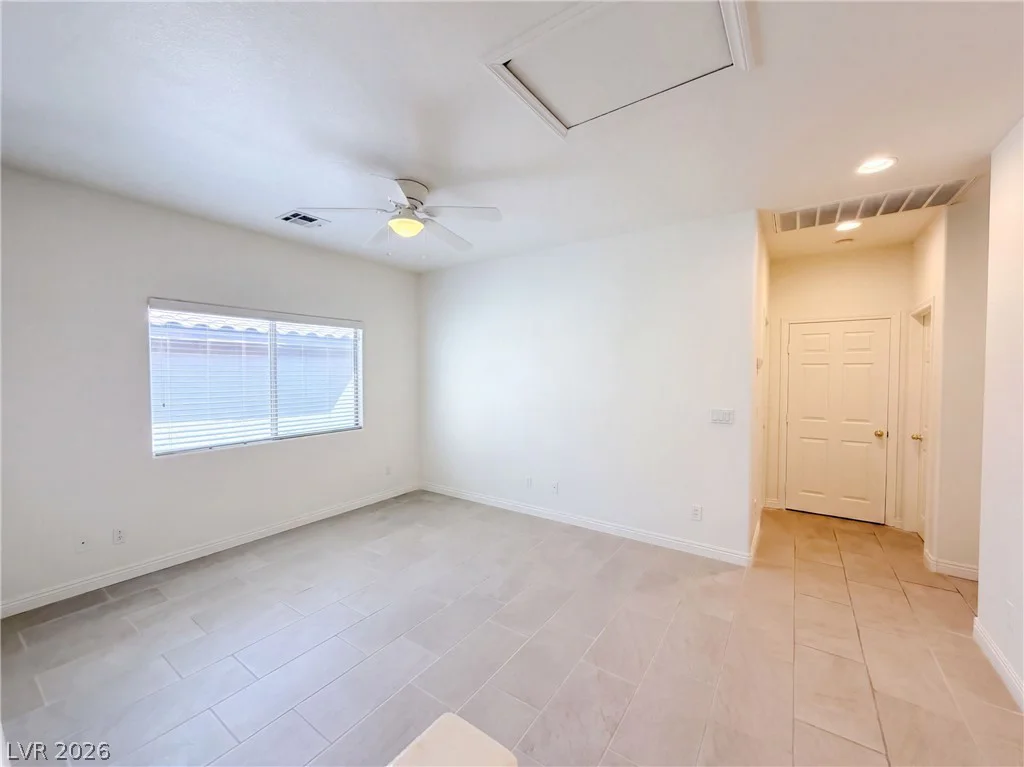 6733 Barrington Hills, Las Vegas, NV 89149