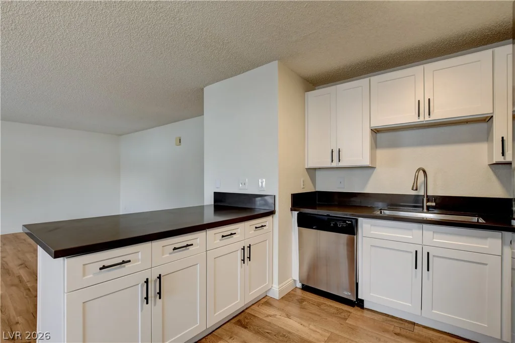 2713 Beaver Creek, Las Vegas, NV 89117