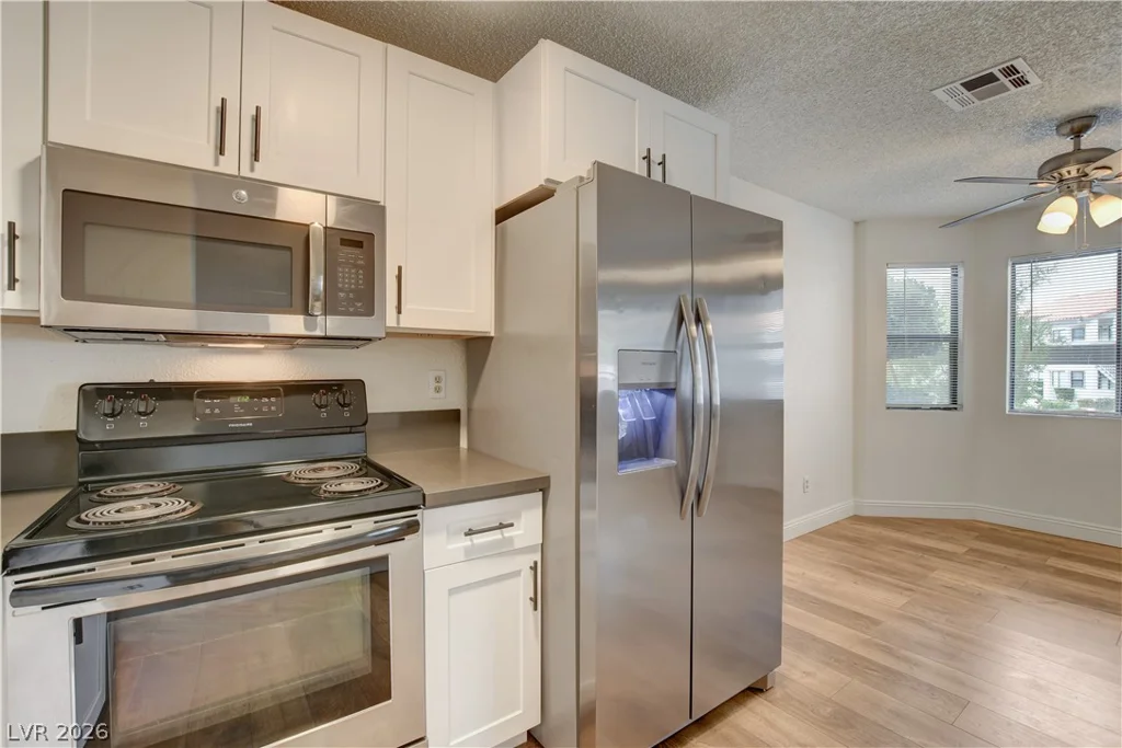 2713 Beaver Creek, Las Vegas, NV 89117
