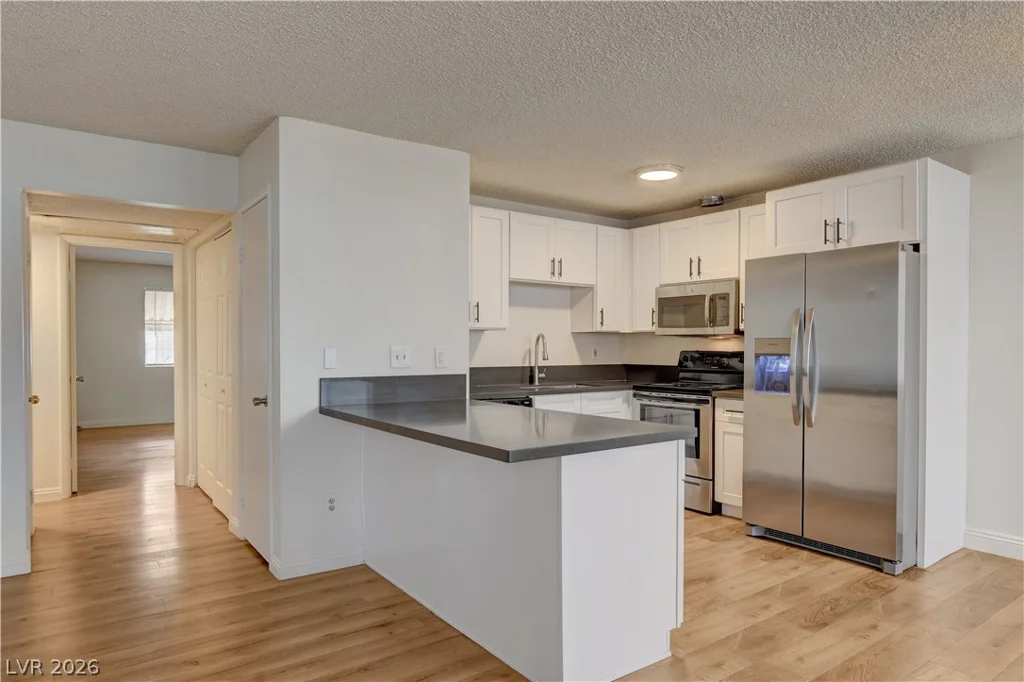 2713 Beaver Creek, Las Vegas, NV 89117