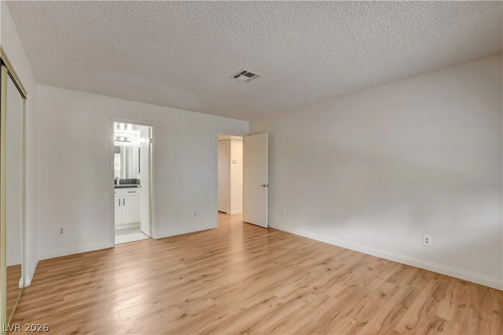 2713 Beaver Creek, Las Vegas, NV 89117