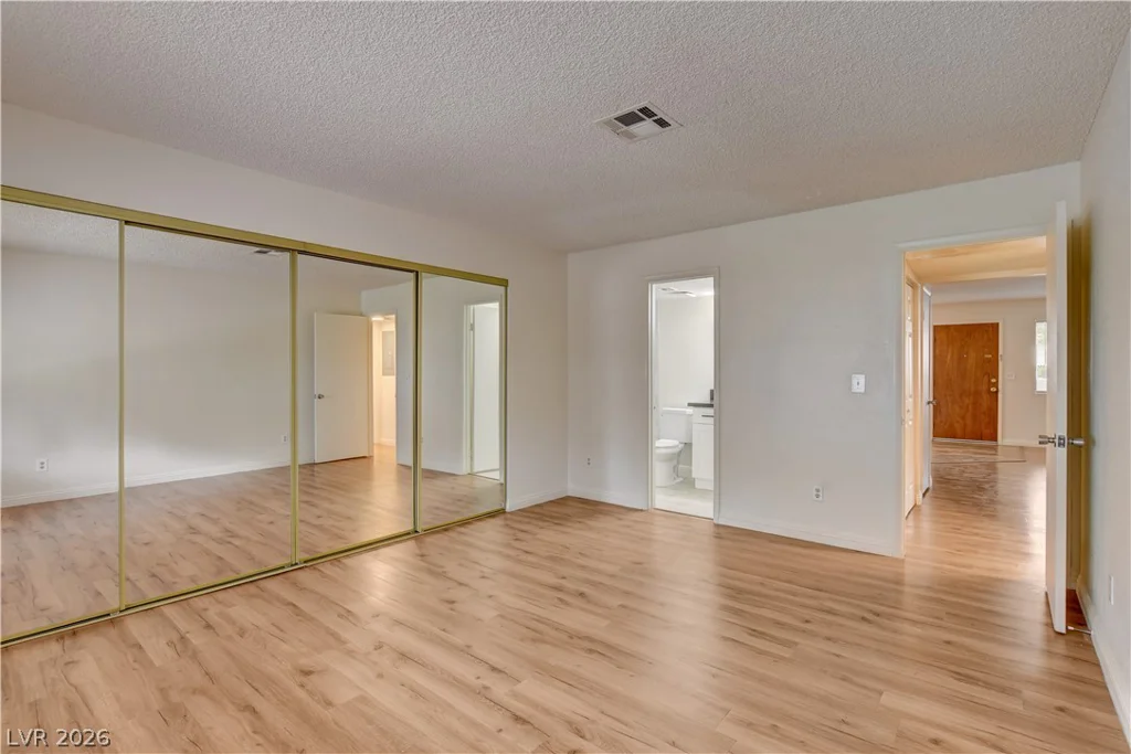 2713 Beaver Creek, Las Vegas, NV 89117