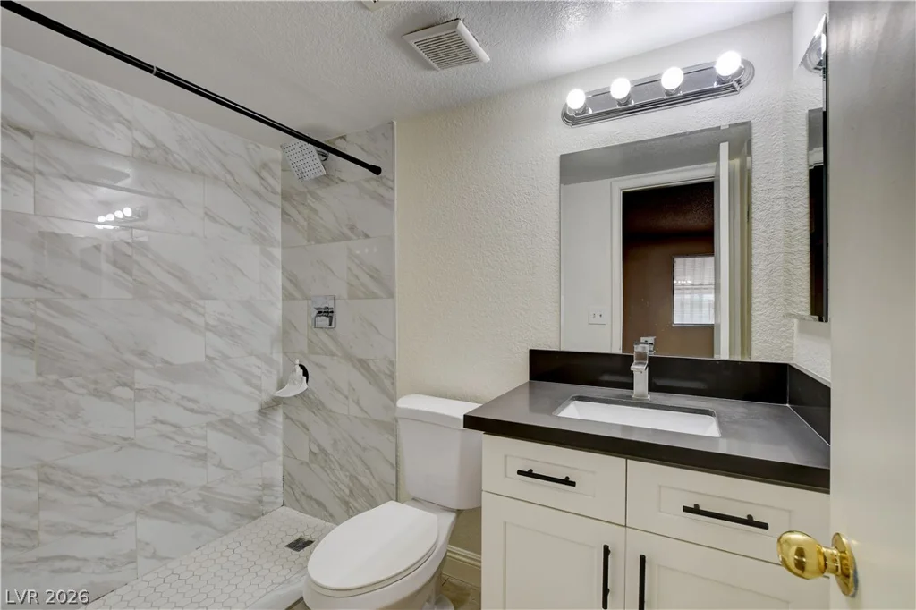 2713 Beaver Creek, Las Vegas, NV 89117