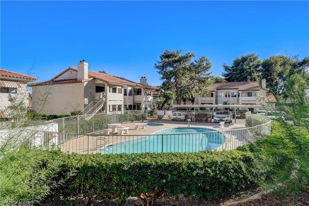 2713 Beaver Creek, Las Vegas, NV 89117