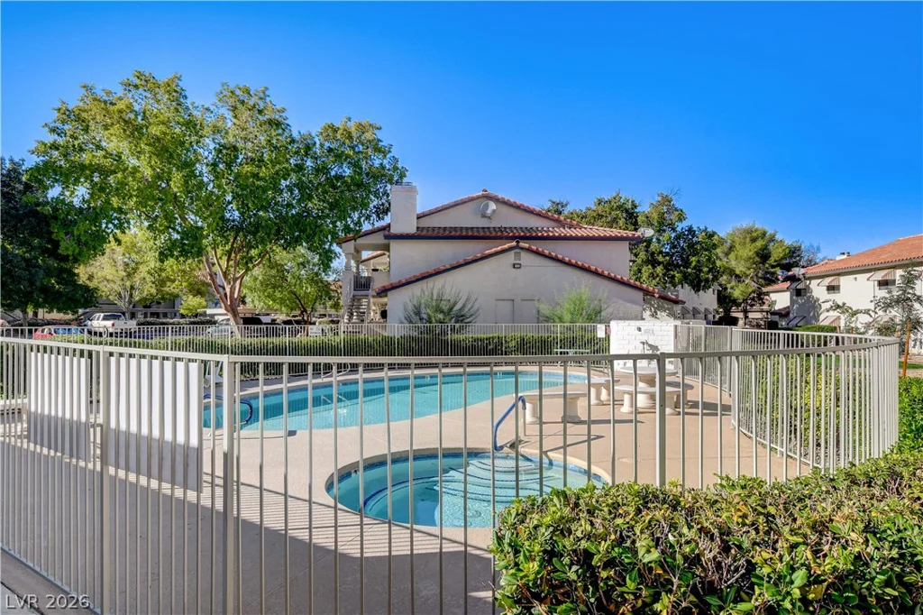 2713 Beaver Creek, Las Vegas, NV 89117