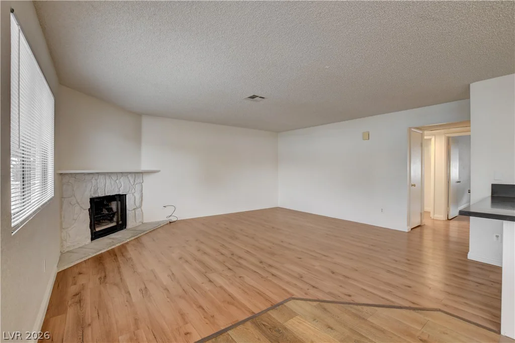 2713 Beaver Creek, Las Vegas, NV 89117