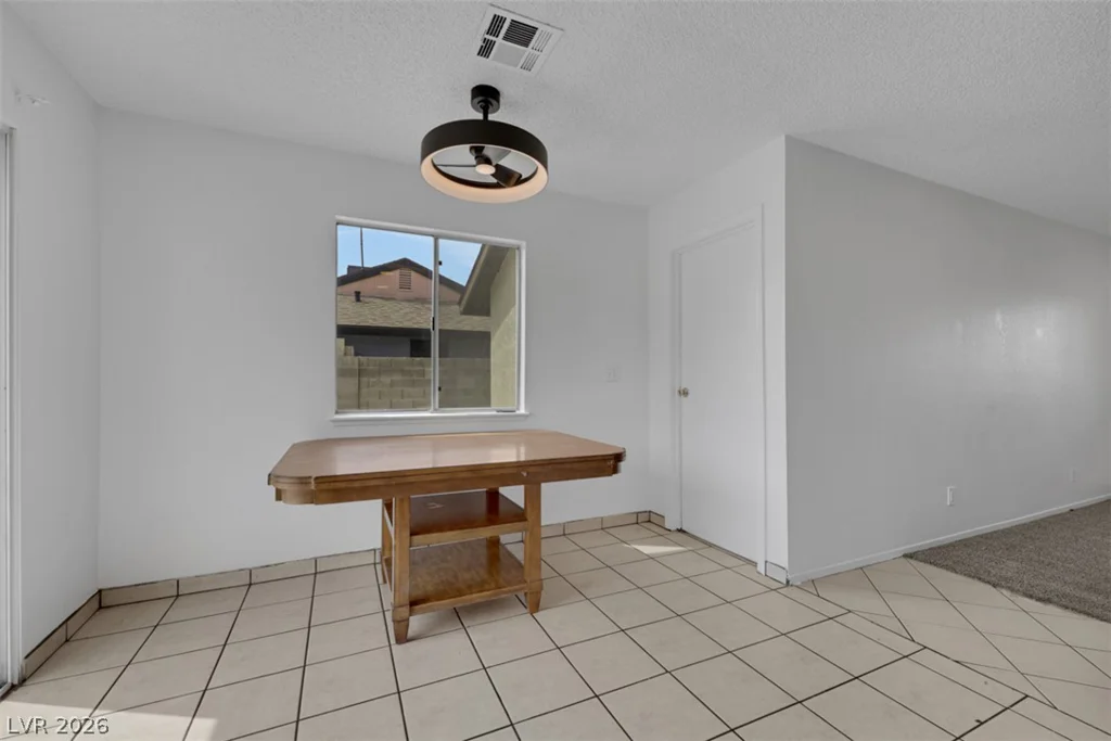 45 Sabino, Las Vegas, NV 89110