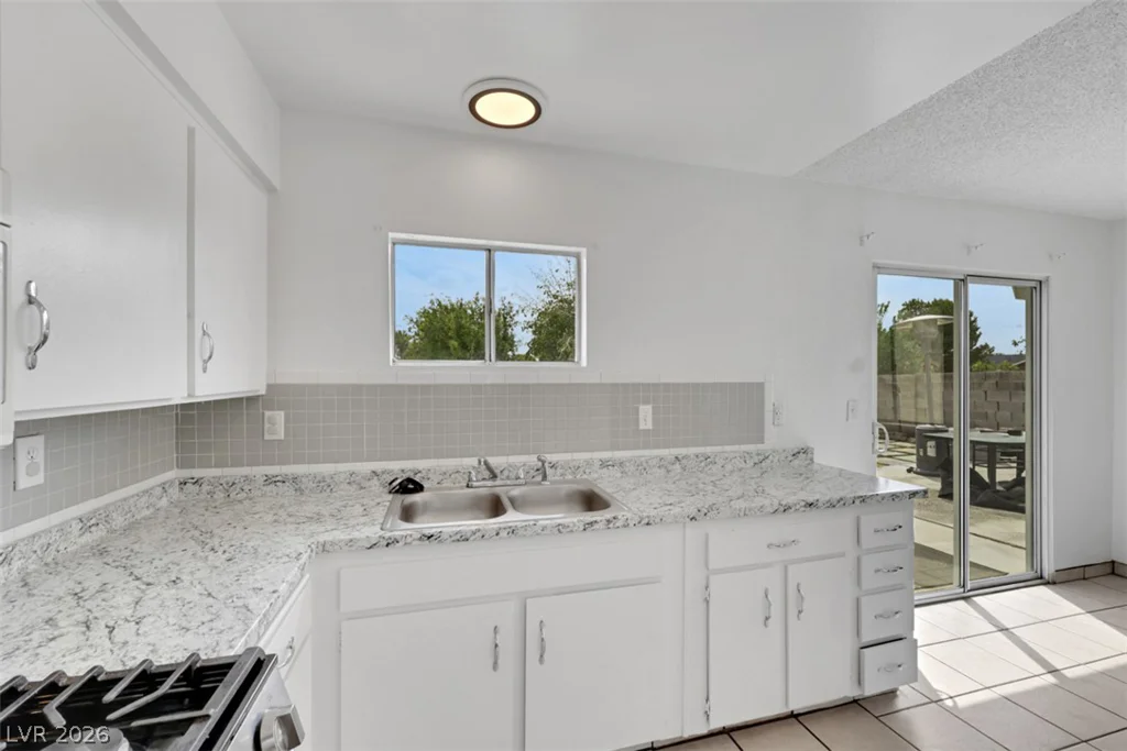 45 Sabino, Las Vegas, NV 89110