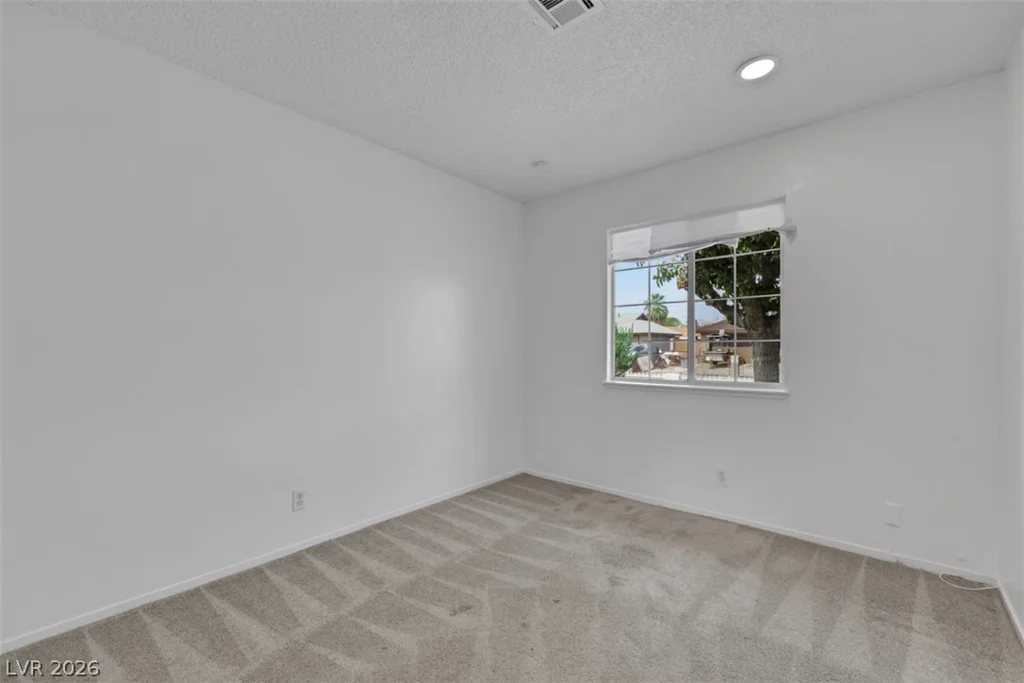 45 Sabino, Las Vegas, NV 89110