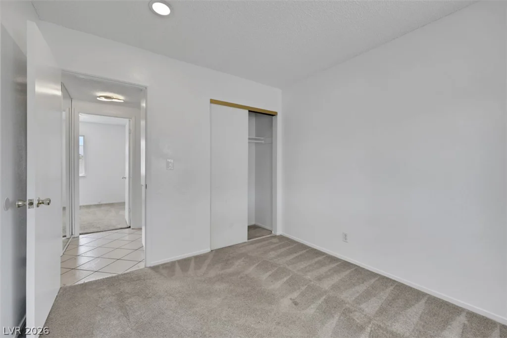 45 Sabino, Las Vegas, NV 89110