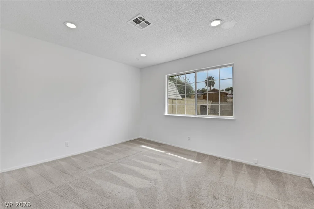 45 Sabino, Las Vegas, NV 89110