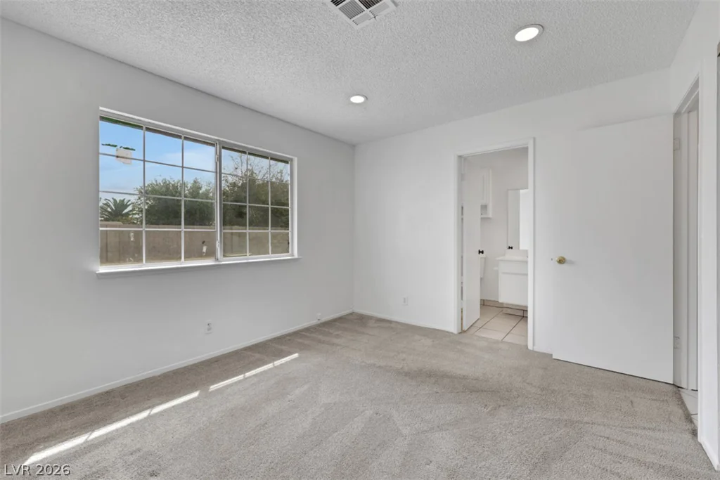 45 Sabino, Las Vegas, NV 89110