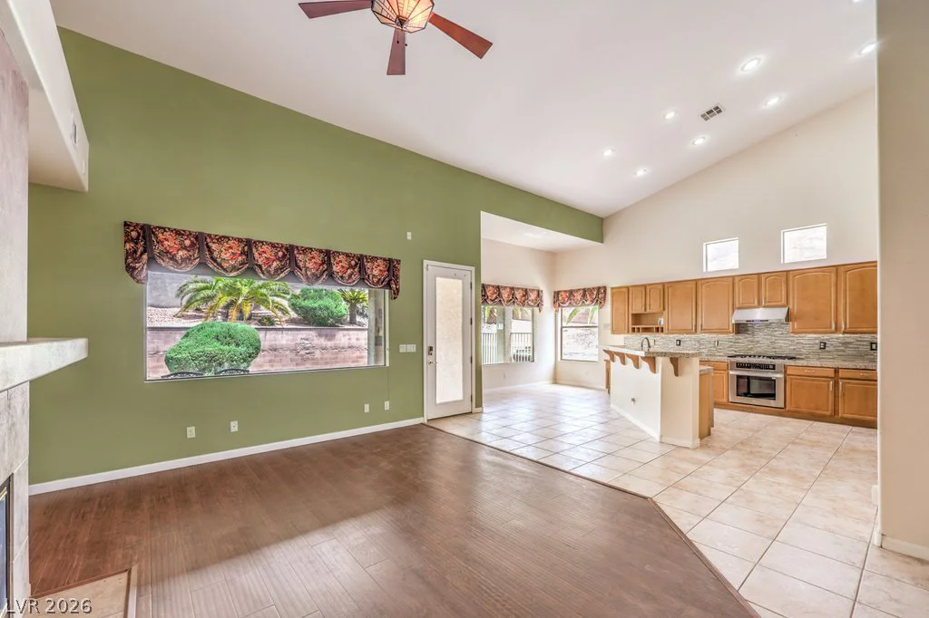 7064 New Moon, Las Vegas, NV 89110