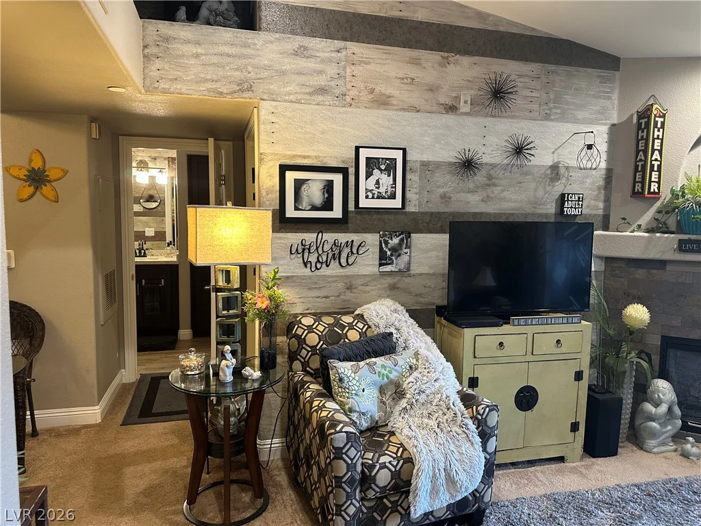 950 Seven Hills, Henderson, NV 89052