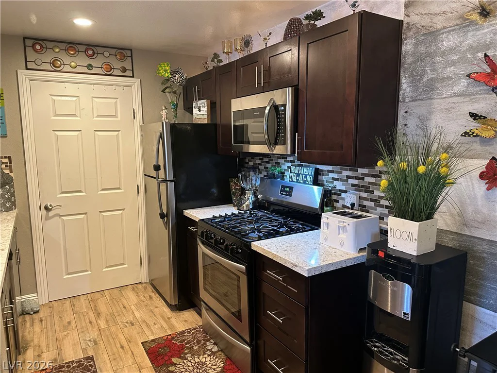 950 Seven Hills, Henderson, NV 89052