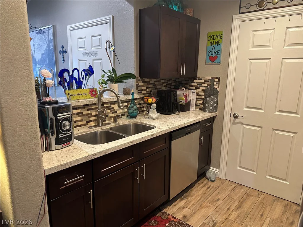 950 Seven Hills, Henderson, NV 89052